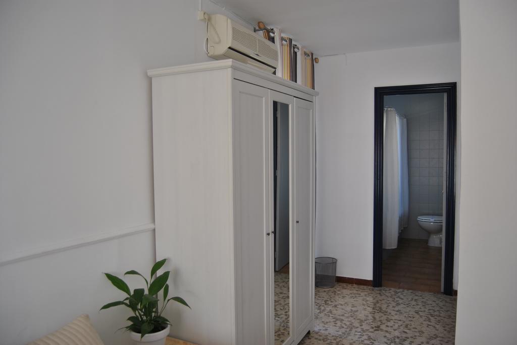 Hostal Puerto De Santa Maria El Puerto de Santa María Dış mekan fotoğraf